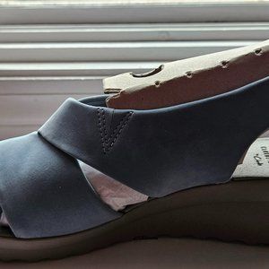 Clark's Cloudsteppers Blue/Grey Wedge Suede Slingback Adjustable Spring Sandal